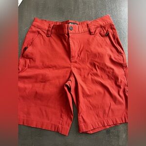 Wind River Womens Maroon Shorts Size 12 Pockets Golf Hiking Outdoors Athleisure